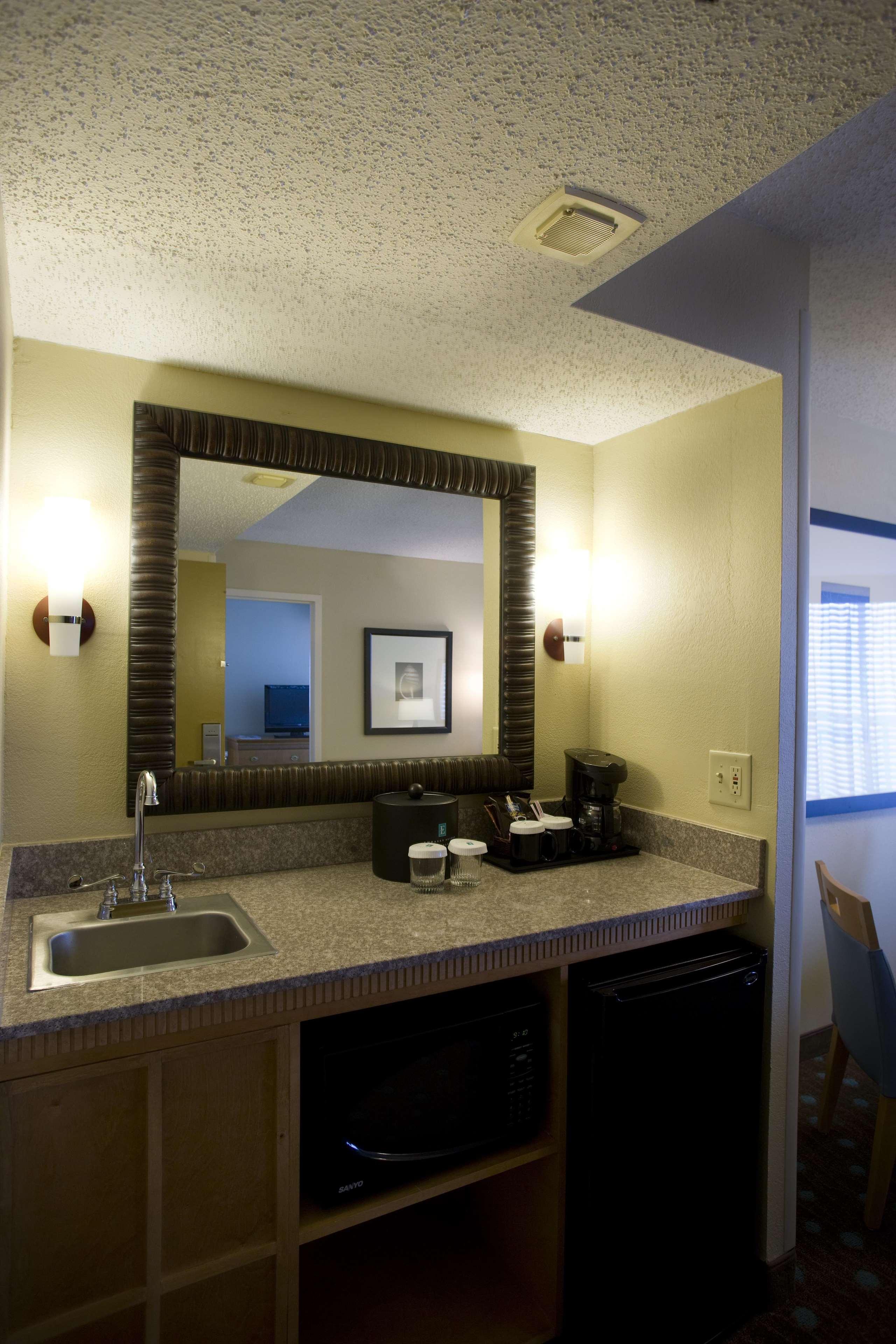 Embassy By Hilton Myrtle Oceanfront Briarcliffe Acres